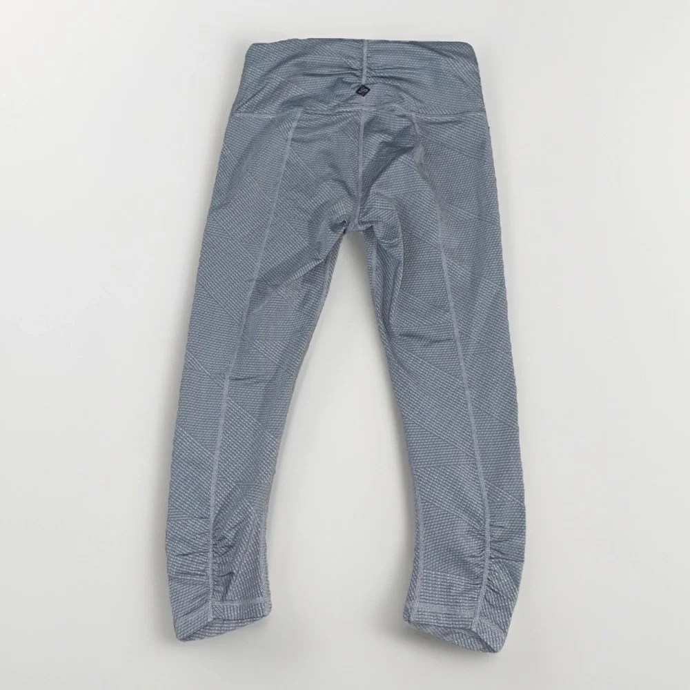 Prana NWOT Gray Ribbed‎ Pattern Leggings Capri Cropped XS Athletic
